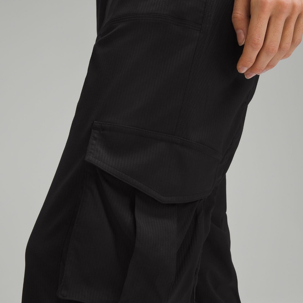 Lululemon Dance Studio Cargo Jogger Black M NWT - Picture 5 of 9